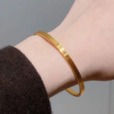 Nadina Valerio Bracelet | Gold