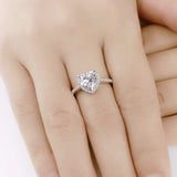 Coralia Amouré Ring | White Gold